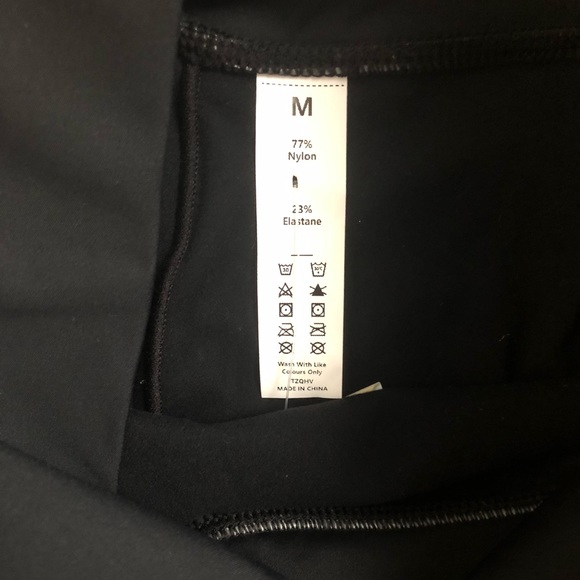 Halara Women’s Mid Rise Pocket Black Leggings Size M - Picture 11 of 16